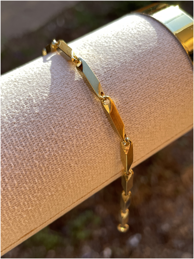 Pulsera Caballero Long Link Barra Dorada