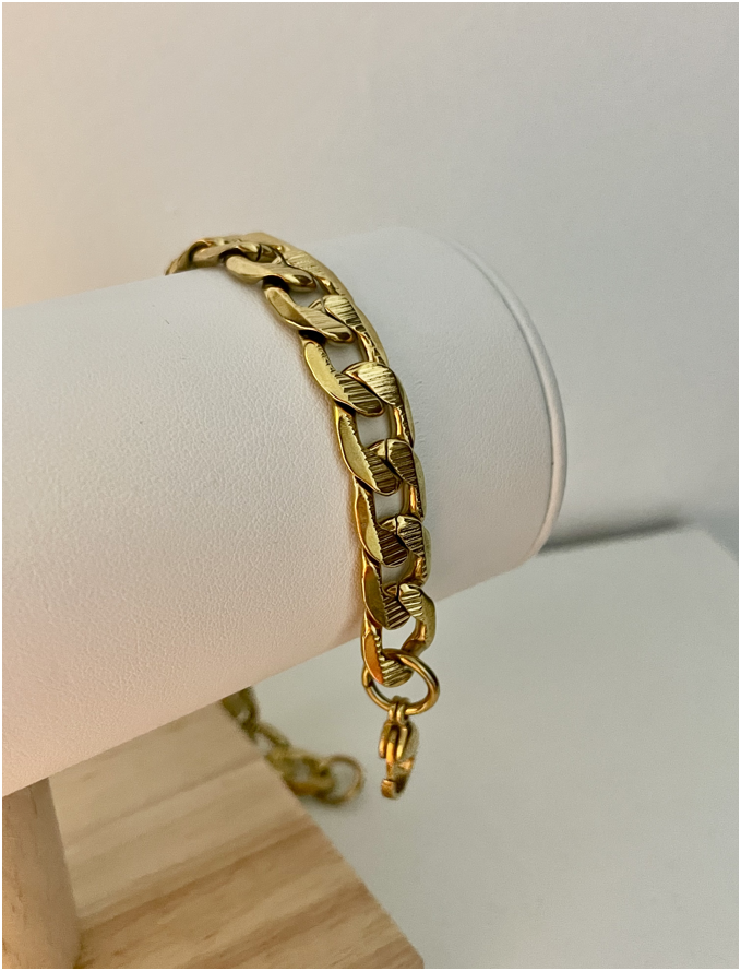 Pulsera Caballero Curb Chain Ancha Texturizada Dorada