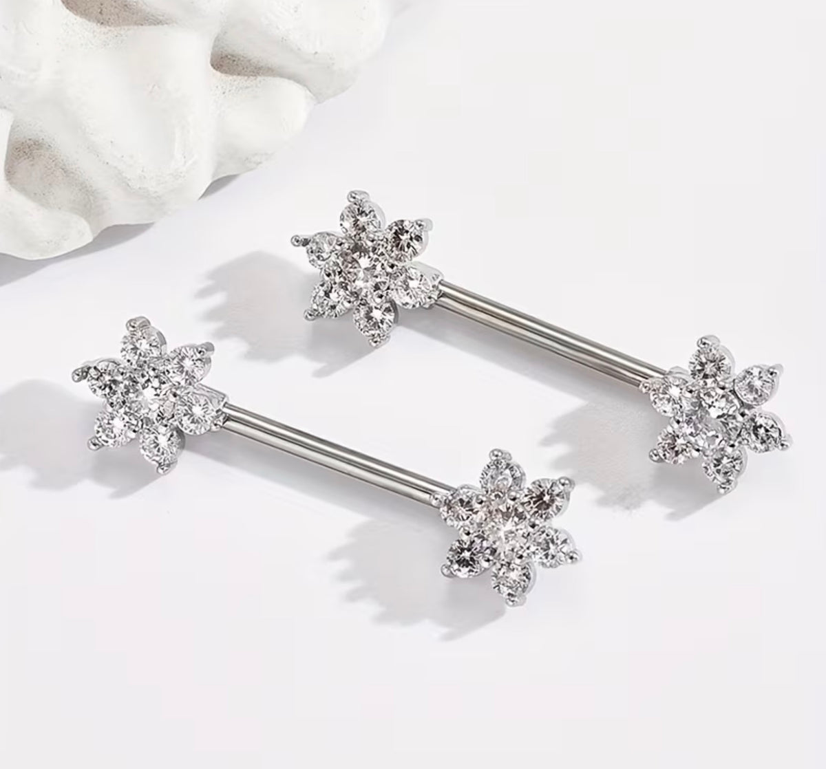 Nipple Piercing Barbell Flor Cluster Cristales Transparentes